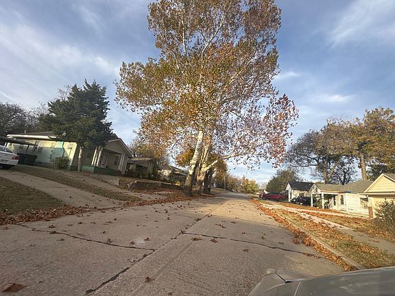 4th image of 1512 NE 15th St