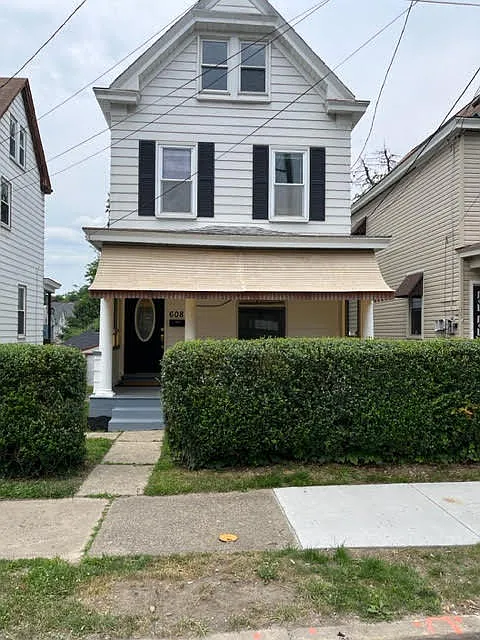 608 Lorenz Street Ave photo 1