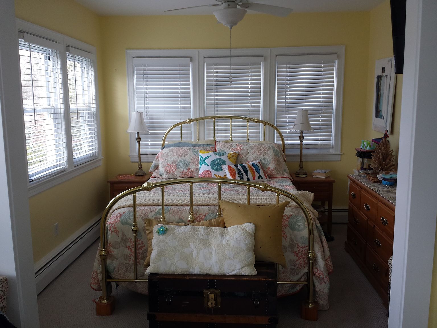 241 Fair St, Warwick, RI 02888 Zillow