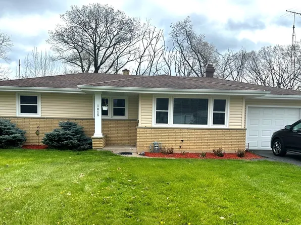 1015 Park Ave, Winthrop Harbor, IL 60096