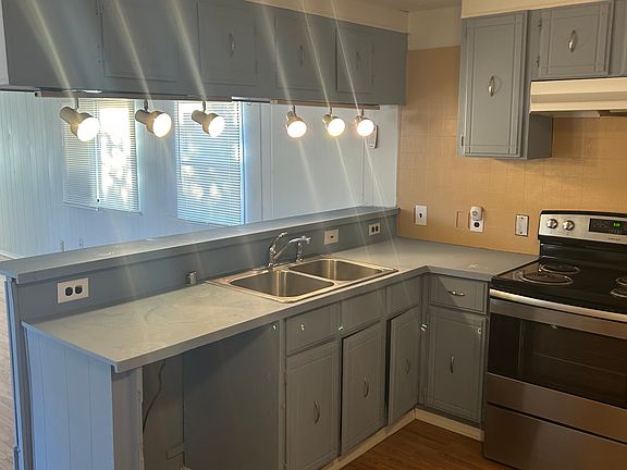 5th image of 7925 Amber Dr