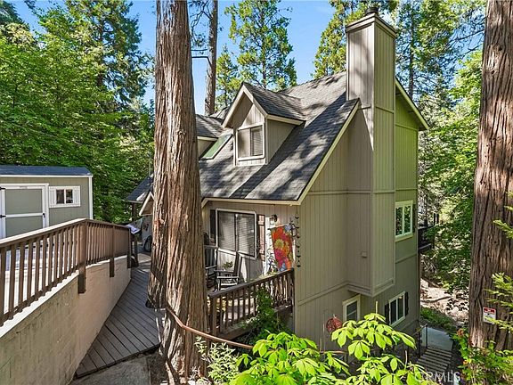 3rd image of 26216 Lake Forest Dr