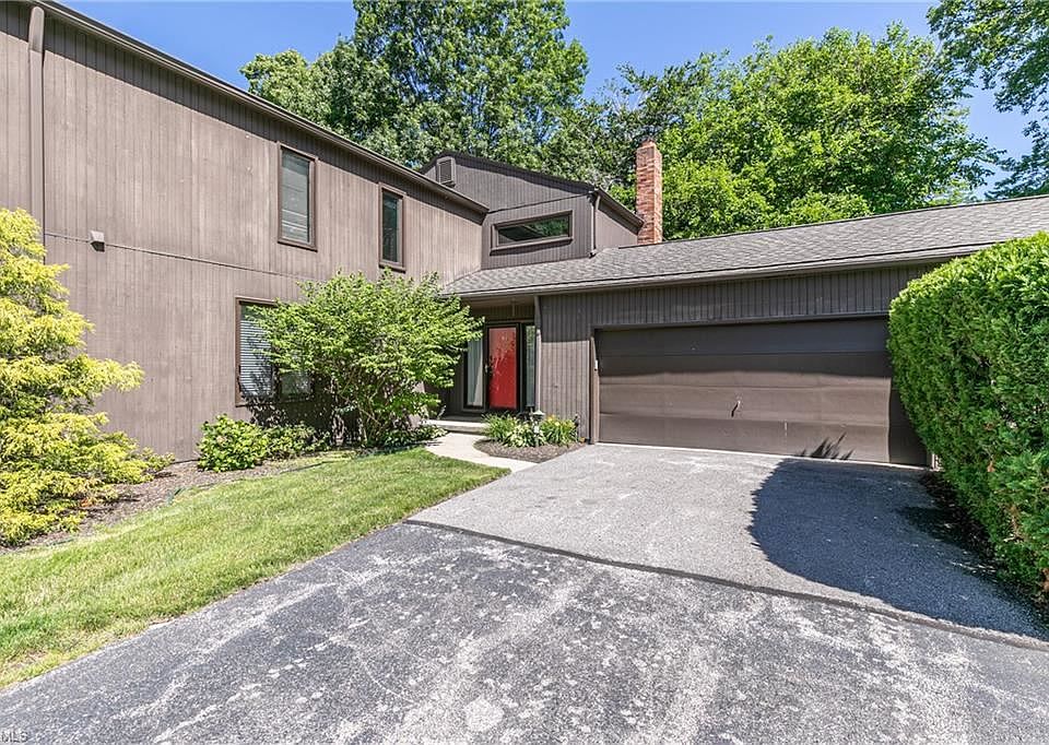 1st image of 43 Oakshore Dr