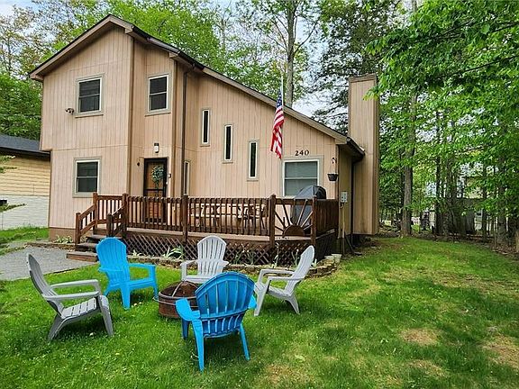 2nd image of 1076 Knollwood Dr