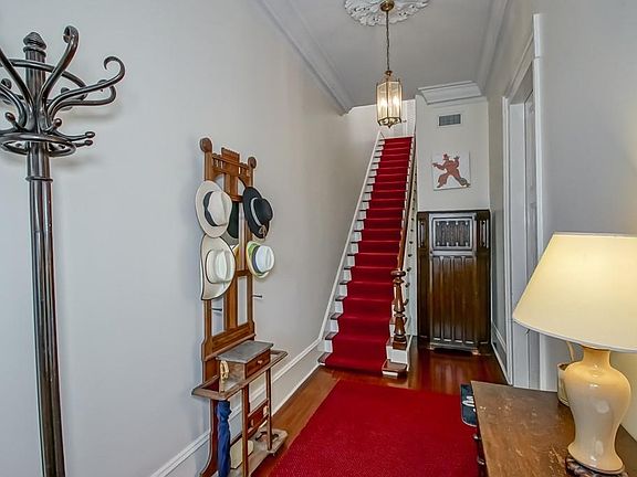 4th image of 533 Esplanade Ave