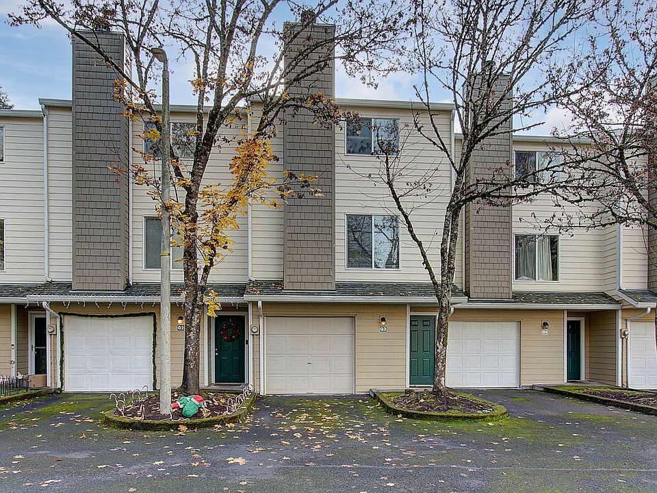 1st image of 13216 NE Salmon Creek Ave Unit Q3
