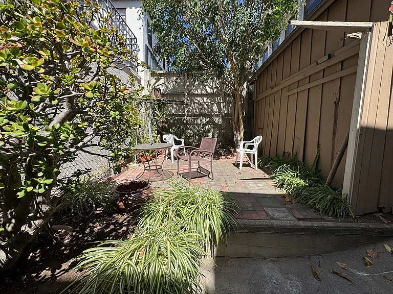 Nerny Apartments — Photo 11