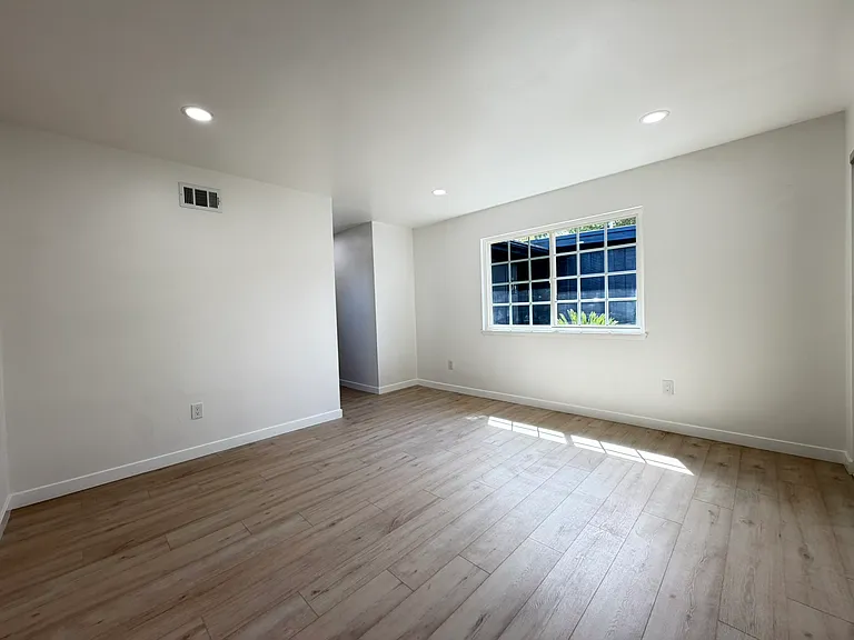 7293 Golfcrest Dr — Photo 19