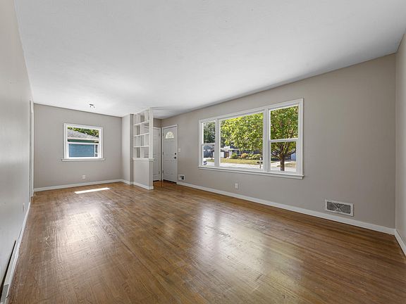 4th image of 4242 Limestone Dr