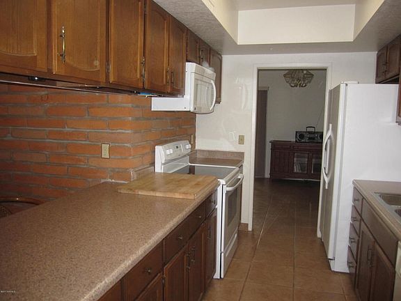 4th image of 725 S Los Opalos
