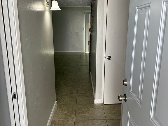 2nd image of 4435-4465 Parker Ave #4435