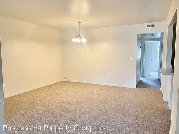 4th image of 51 Essex St APT 5