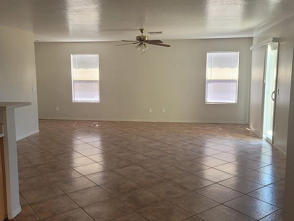 4th image of 43682 W Elm Dr