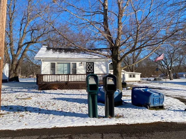 592 Briggs Rd, Leavittsburg, OH 44430