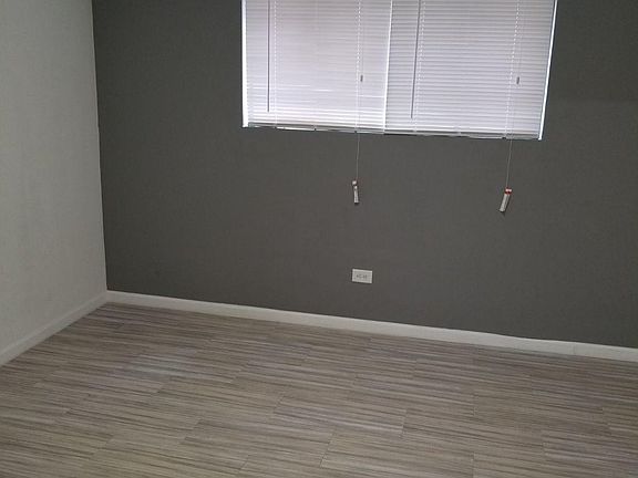 3rd image of 1942 N 17th Ave APT 2