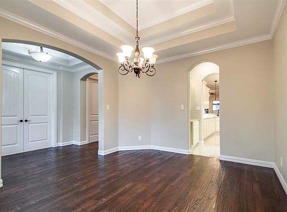 5th image of 4813 Bayberry St