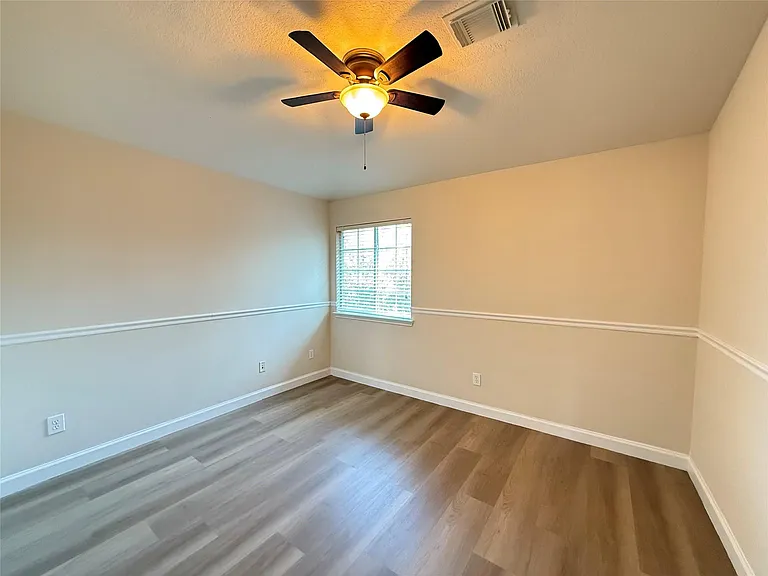 26430 Richwood Oaks Dr — Photo 20