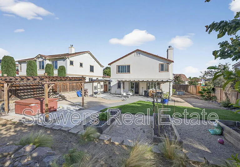 729 Copperfield Ct — Photo 30