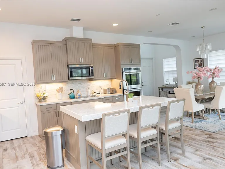 11826 SW 13th Ct — Photo 2