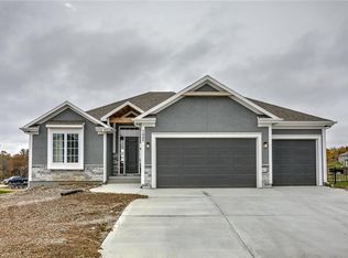 1337 NE Brandywine Rd, Lees Summit, MO 64064