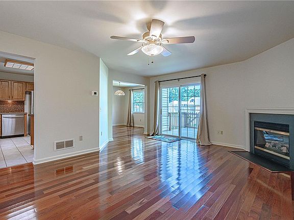 5th image of 4133 Rexford Dr