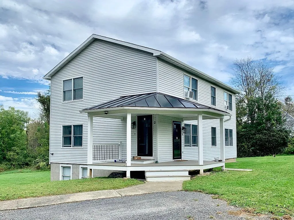 Building Photo - 102 Vosburgh Rd #3