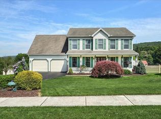 2765 Pilgrim Rd, York, PA 17406