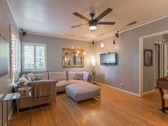 4th image of 1848 51st St
