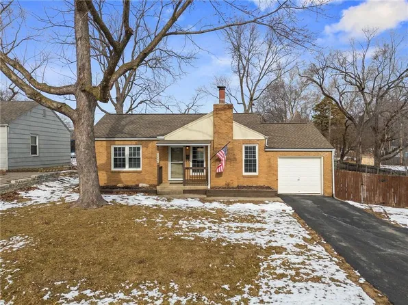 11000 W 56th Ter, Shawnee, KS 66203