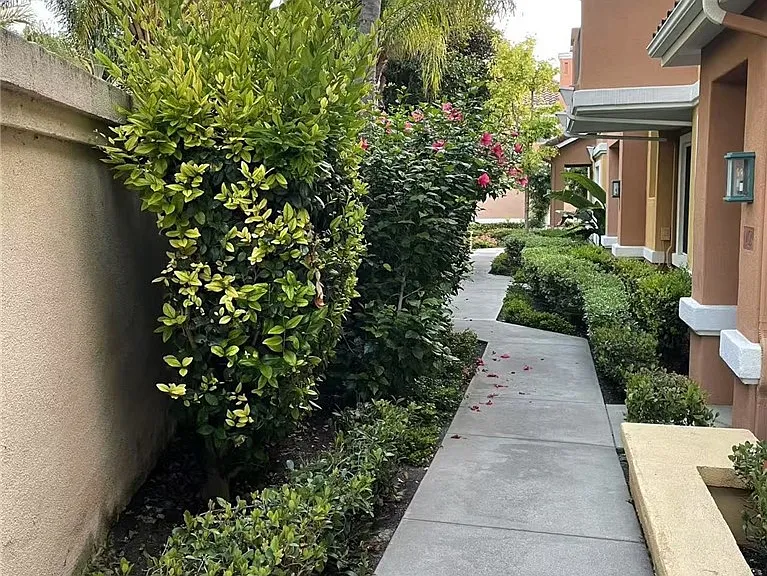 402 Marinella Aisle — Photo 16