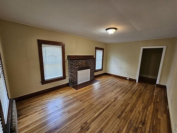 4th image of 33 Proctor Court