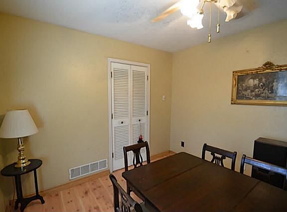 3rd image of 32 Highland Pl