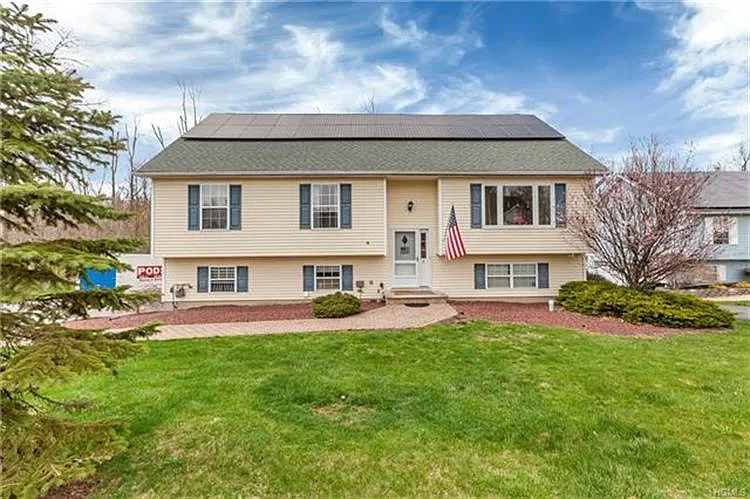 8 Berkeley Ct photo 1