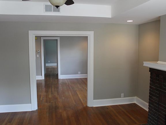 4th image of 3215 Linwood Ave #3