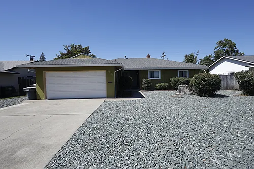 4331 26th Ave Photo 1