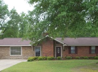 228 Viking Dr, Columbus, MS 39702