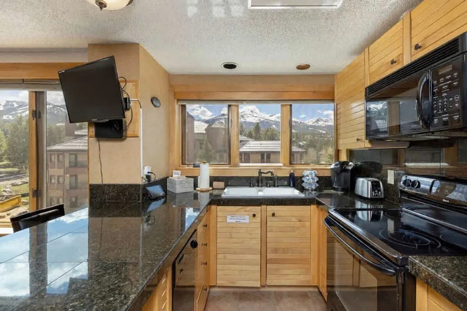 Studio, 1.0 bath, $2,983 — Photo 4