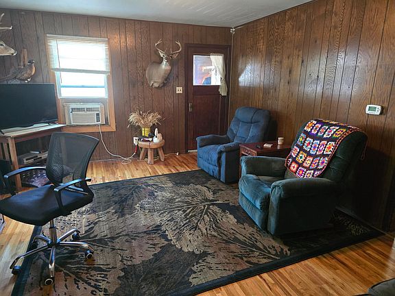 2nd image of 305 E Hill Dr