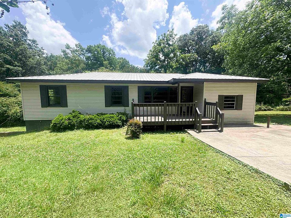 1st image of 1021 Amy Dr NE