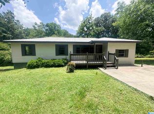 1021 Amy Dr NE, Birmingham, AL 35215