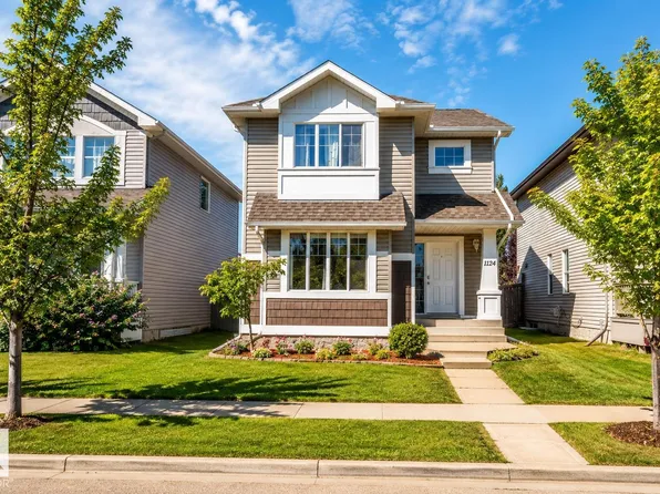 1124 37a Ave NW, Edmonton, AB T6T 0E7