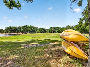 16330 Hanna Rd, Lutz, FL 33549