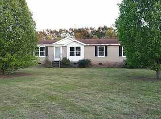 102 Roscoe Dr, Elizabeth City, NC 27909