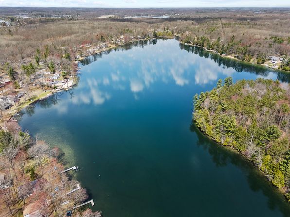8982 W School Section Lake Dr, Mecosta, MI 49332