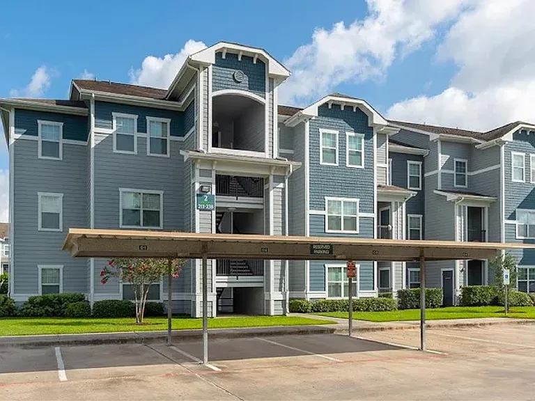 Cambria Cove Apartments — Photo 7