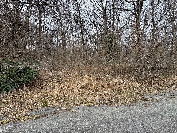 3rd image of 240 Dozier Rd