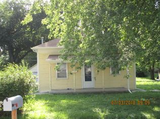 704 S 9th St, Beatrice, NE 68310