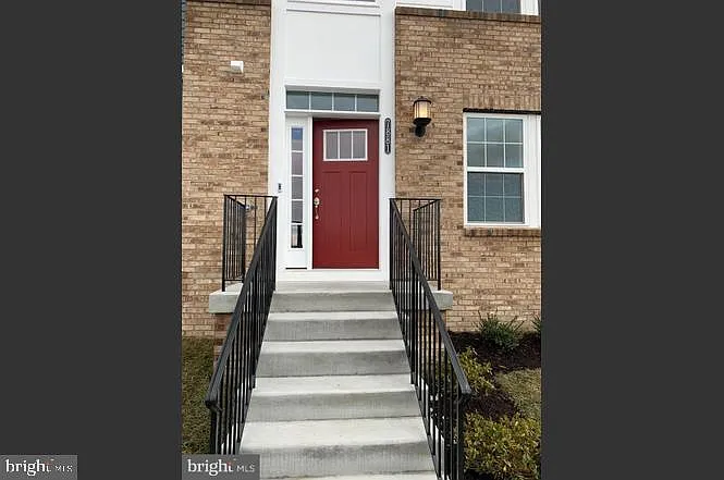 7881 Barrensdale Rd — Photo 3