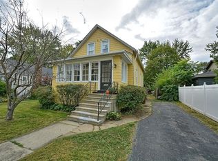 1863 Pine Rd, Homewood, IL 60430