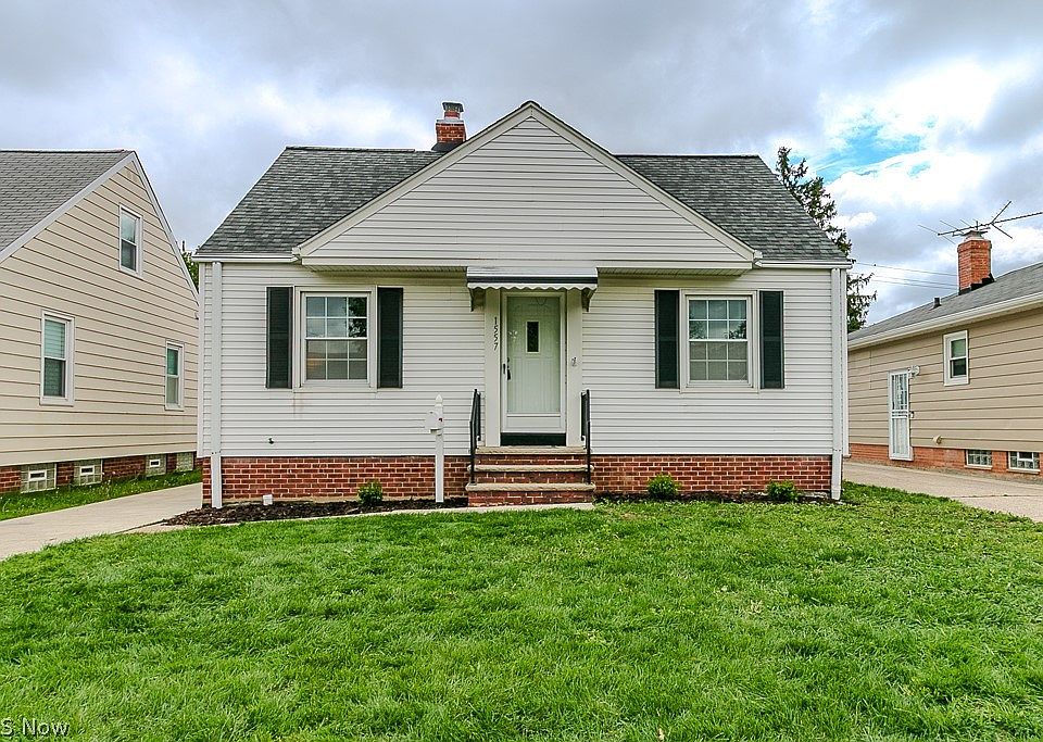 1st image of 1557 Woodhurst Ave